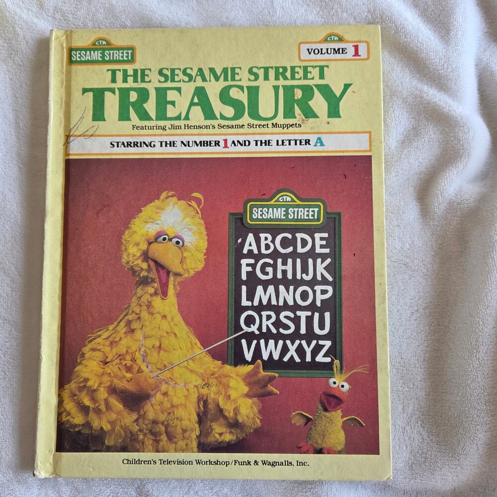 The Sesame Street Treasury book collection volume 1 Jim Henson's Muppets 1983